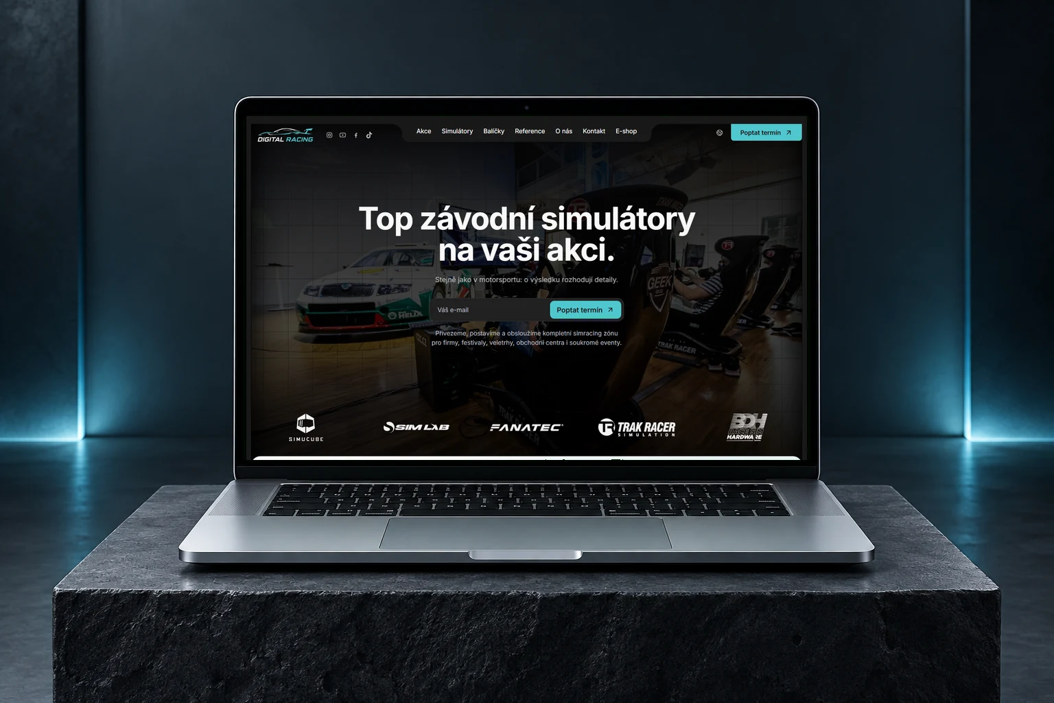 Mockup webu Digital Racing